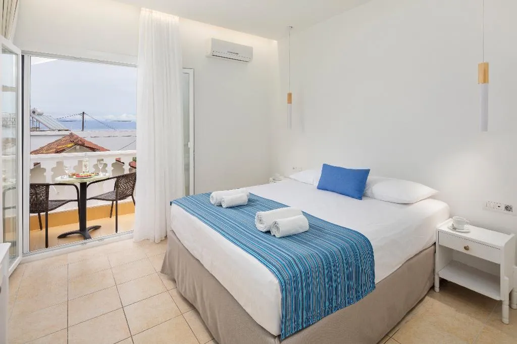 DOUBLE CAPACITY 2 Room, Bella Vista Beach Hotel & Studios, Corfu
