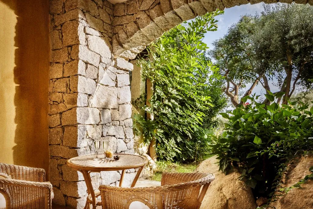 DOUBLE SINGLE USE CLASSIC Room, Cruccuris Resort, Cagliari