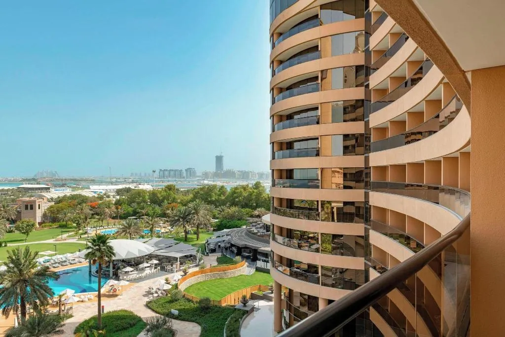 TWIN DELUXE WITH VIEWS Room, Le Royal Meridien Beach Resort and Spa, Dubai