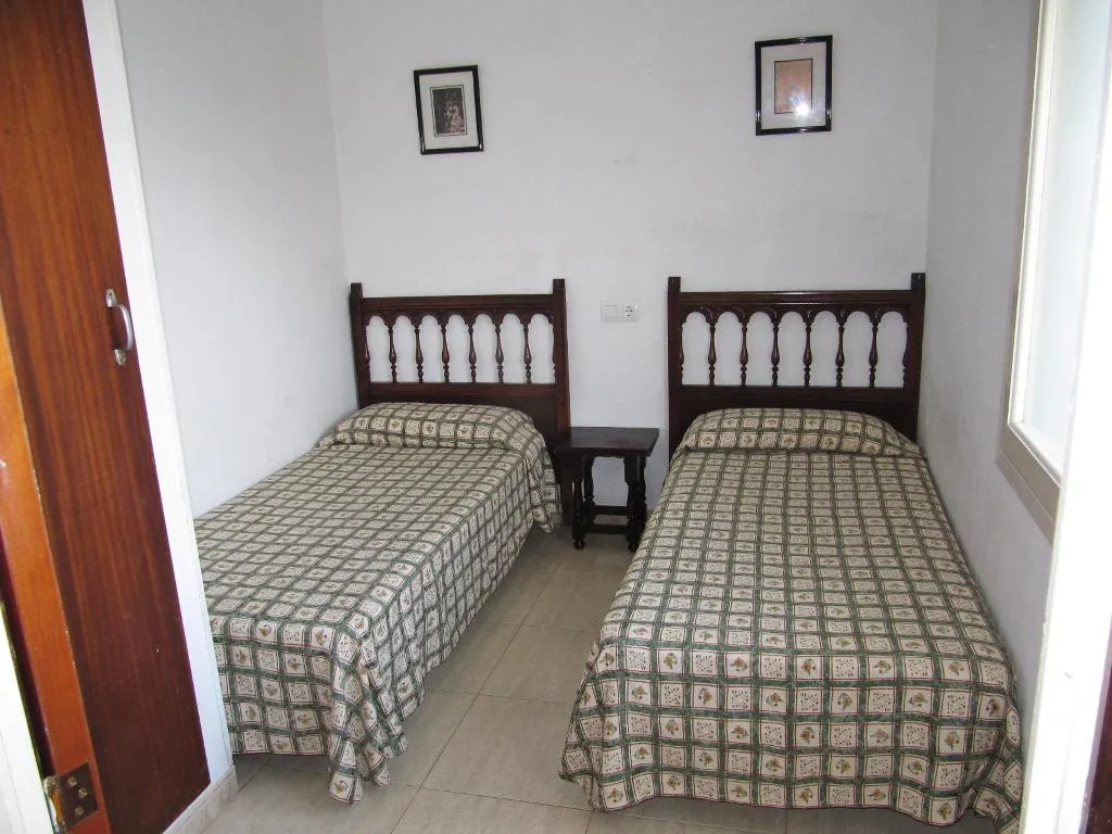 Room, Hesperia, Costa Dorada