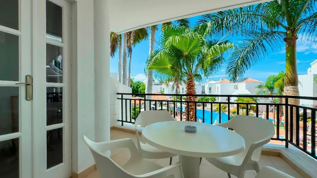 Room, Parque del Sol, Tenerife