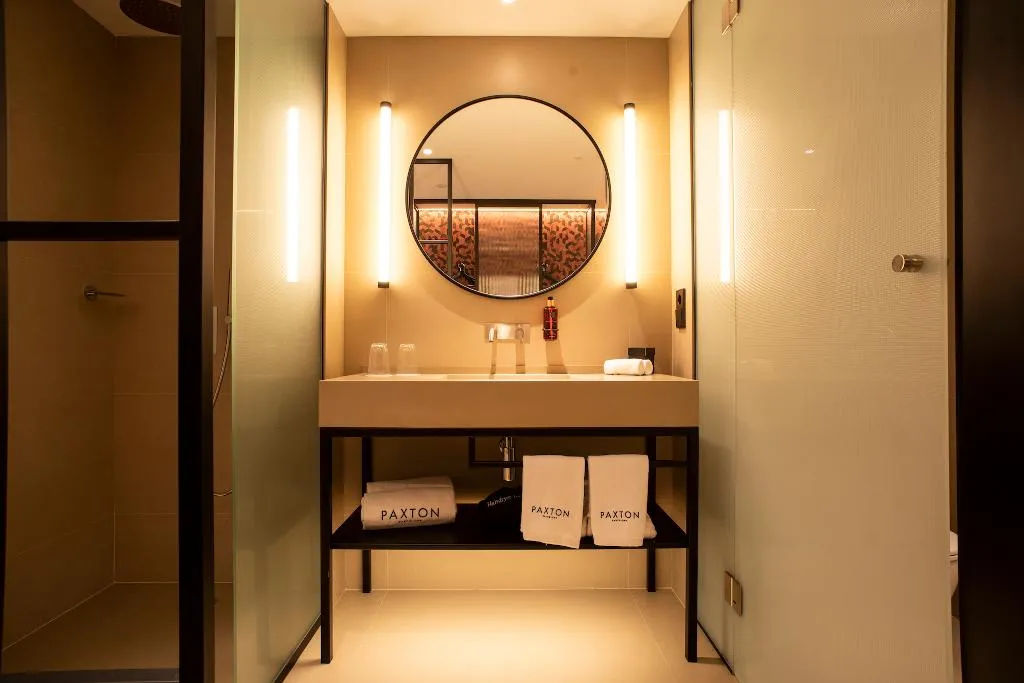 DOUBLE SUPERIOR POOL VIEW Room, Paxton Barcelona, Barcelona