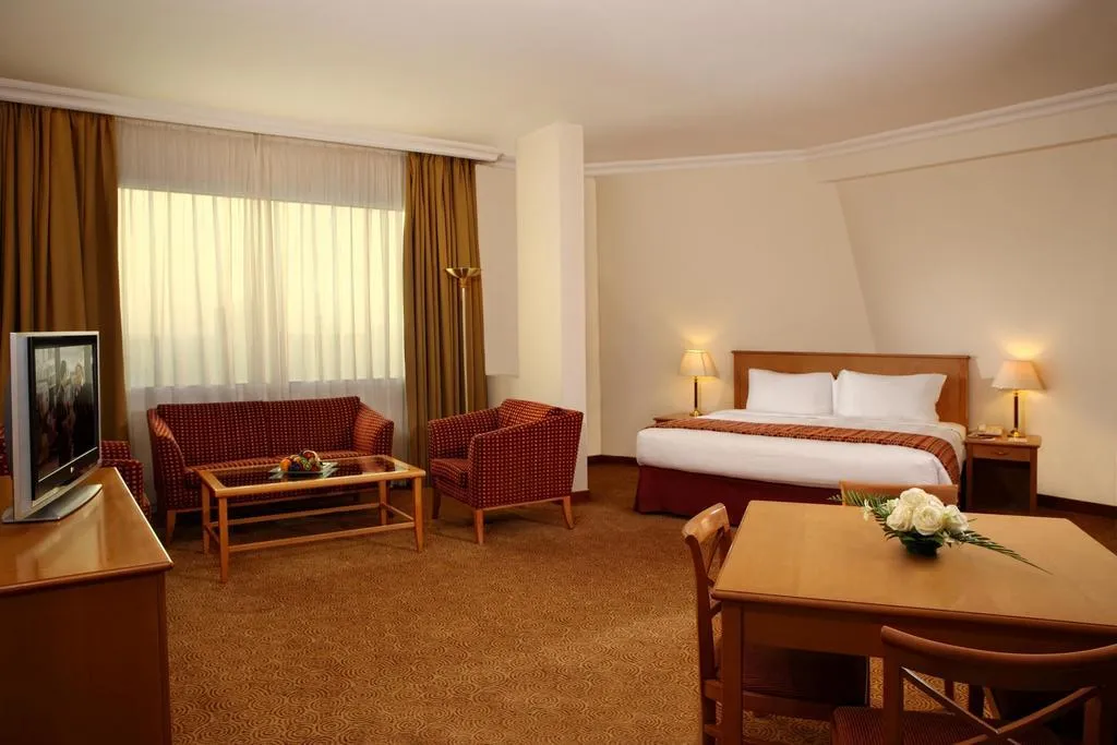 SUITE CLASSIC Room, Swiss Belhotel Sharjah, Dubai
