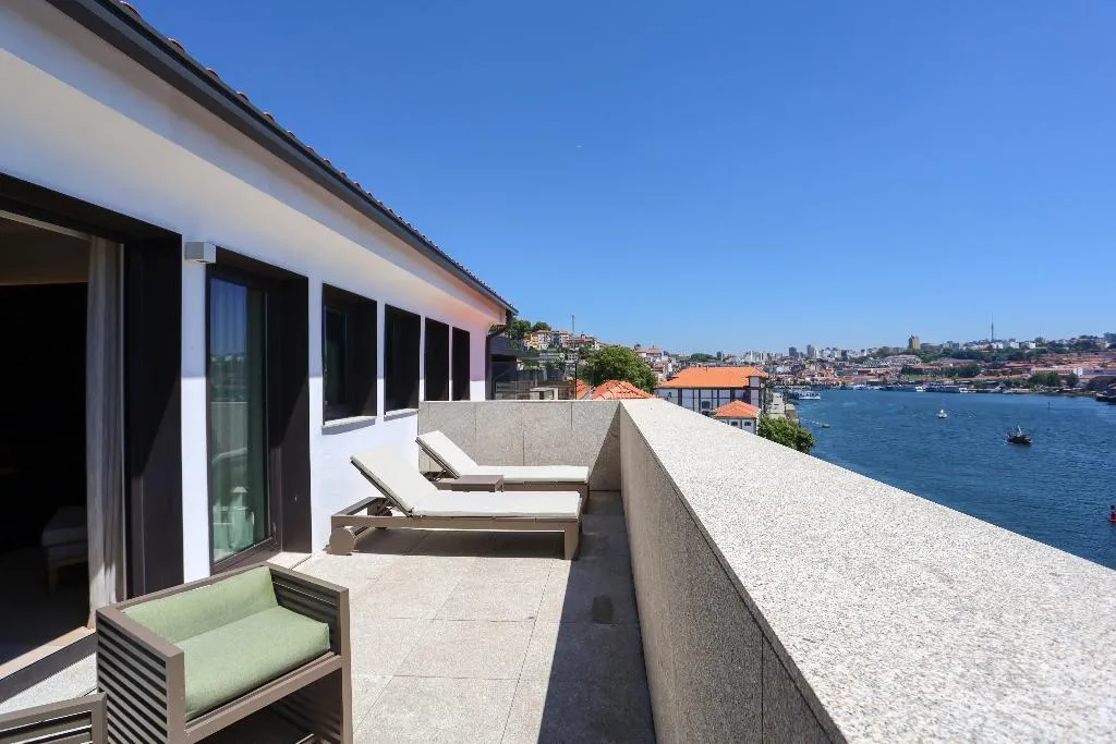 TWIN PREMIUM Room, Neya Porto Hotel, Porto