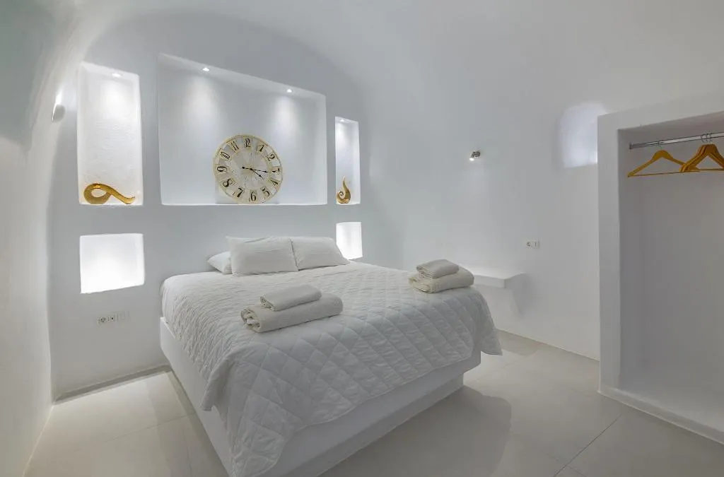 Room, Boutique 88 Fira, Santorini