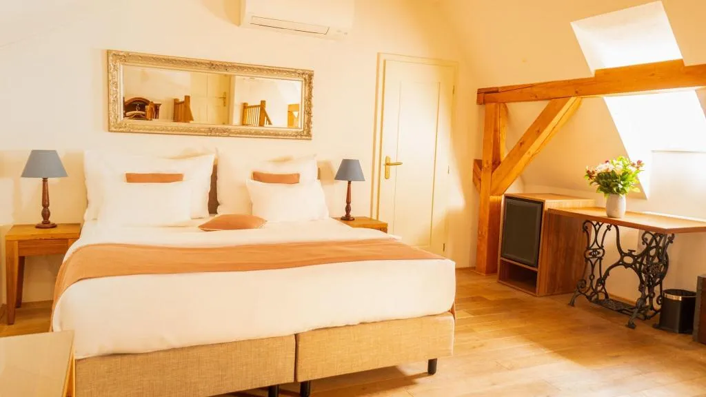 Room, Hotel Golden Key Prague, Prague