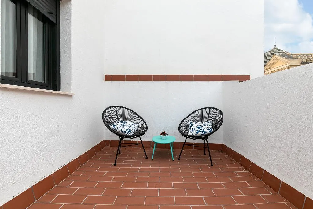 APARTMENT TWO BEDROOMS WITH TERRACE Room, Holiday Rentals Tempa Museo, Seville