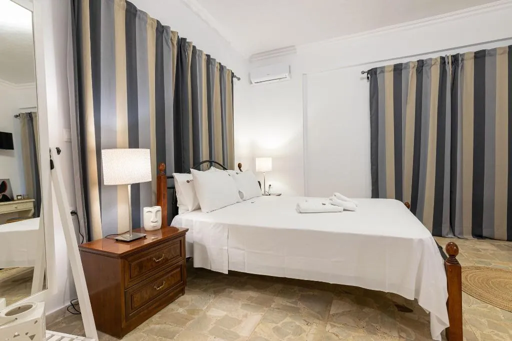 Room, Denise Studios & Apartments, Zante