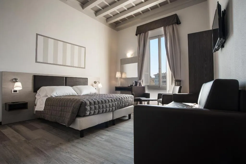 Room, B&B Dimore le Leopoldine, Florence