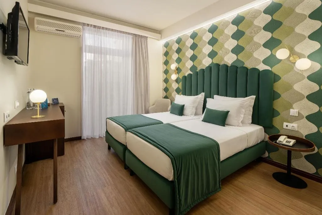 Double or Twin STANDARD Room, Madeira, Madeira