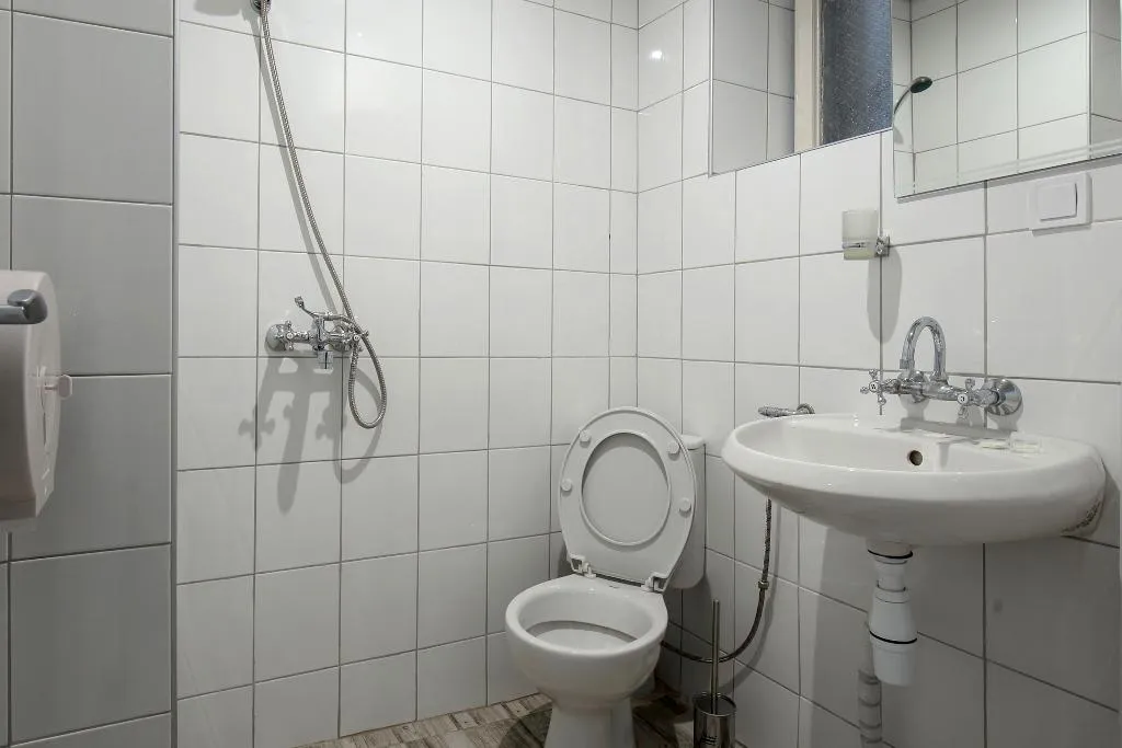 APARTMENT TWO BEDROOMS ONE BATHROOM Room, M Hostel Musala, Varna