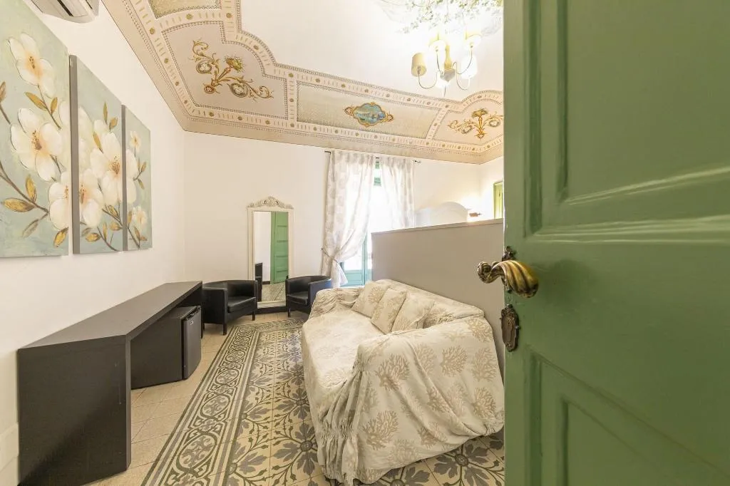 Room, Palazzo Villelmi, Palermo