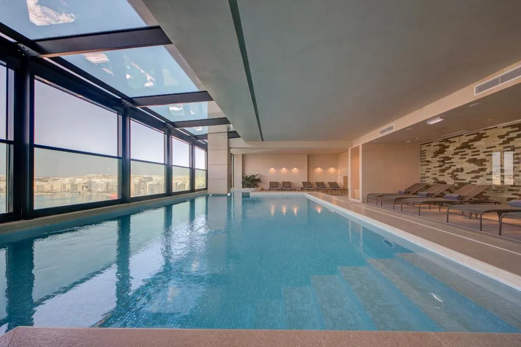Pool, Land's End Boutique Hotel, Malta