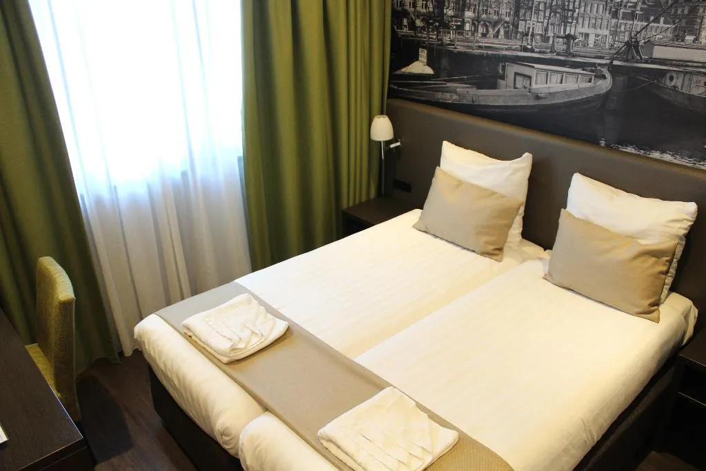 TWIN BASIC Room, Royal Amsterdam Hotel, Amsterdam