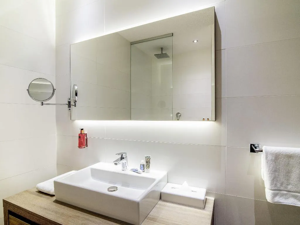 APARTMENT ONE BEDROOM Room, Aparthotel Adagio Amsterdam City South, Amsterdam