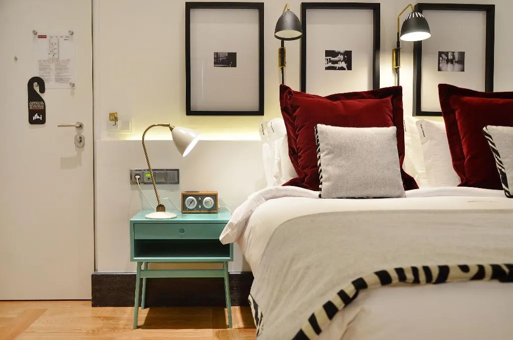 DOUBLE STANDARD Room, Browns Central Hotel, Lisbon