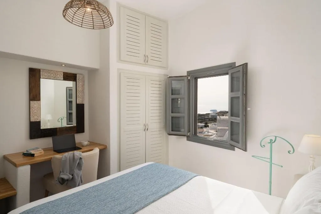 Room, Kastro Mansion, Santorini