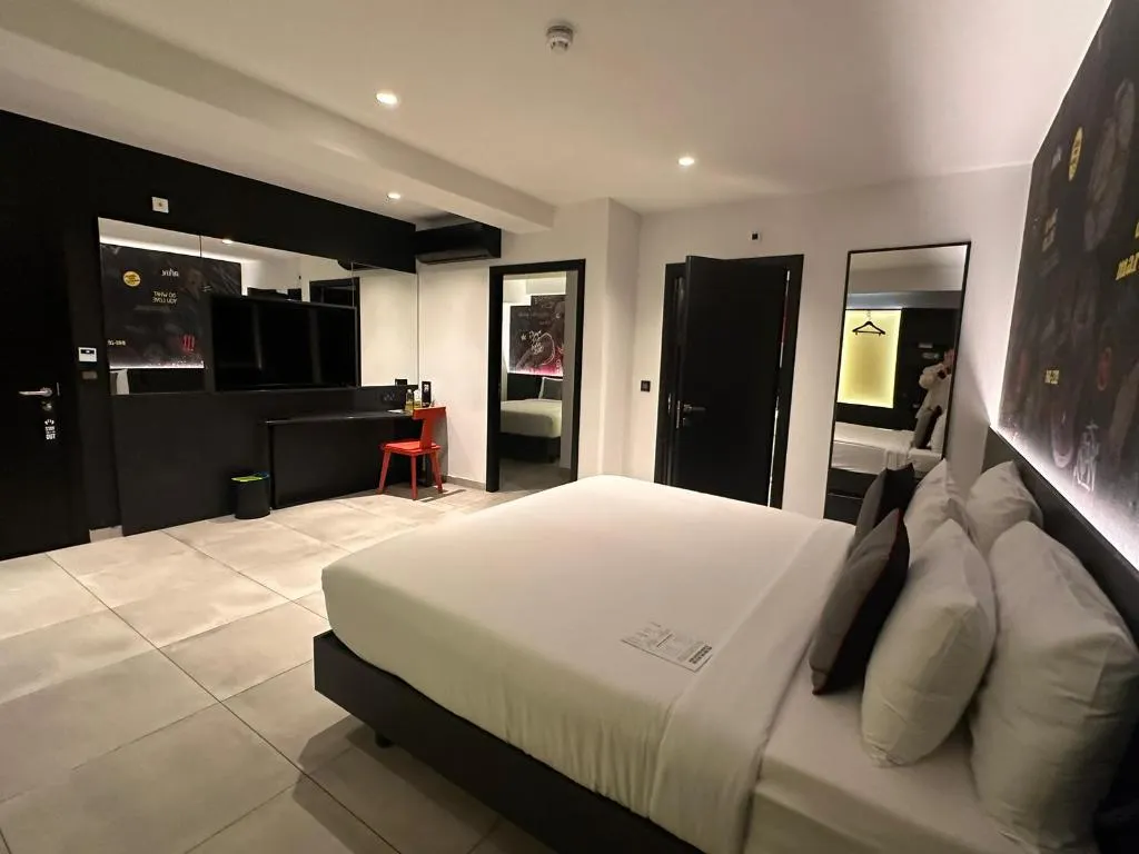 QUADRUPLE INNER Room, So City Hotel, Malta