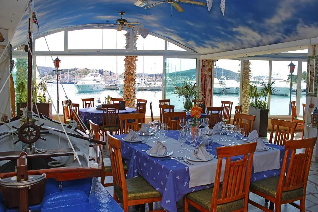 Restaurant, MArina Frapa hotel Kopno, Split