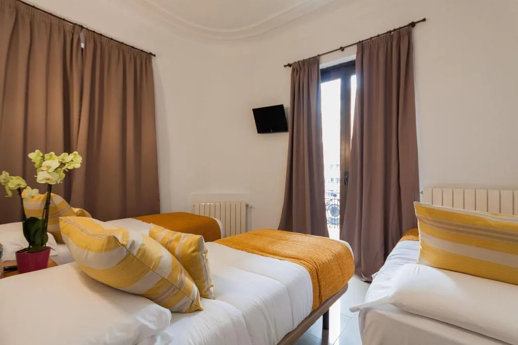 Room, Josefina Hostal, Madrid
