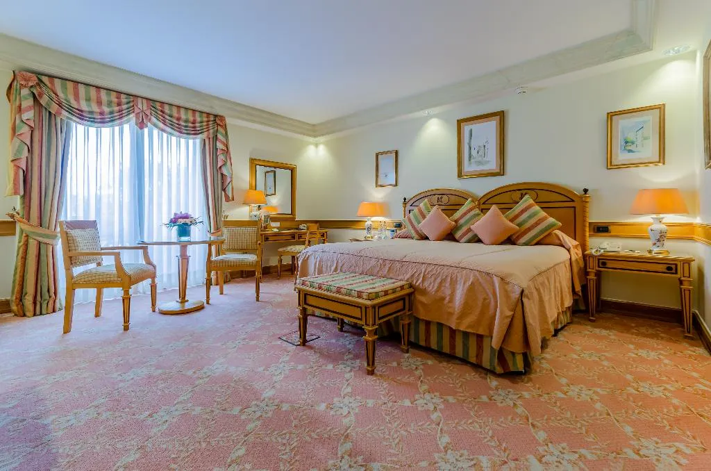 Double or Twin SUPERIOR Room, Olissippo Lapa Palace, Lisbon