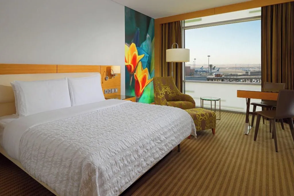 DOUBLE CLUB KING BED Room, Le Meridien Cairo Airport, Cairo