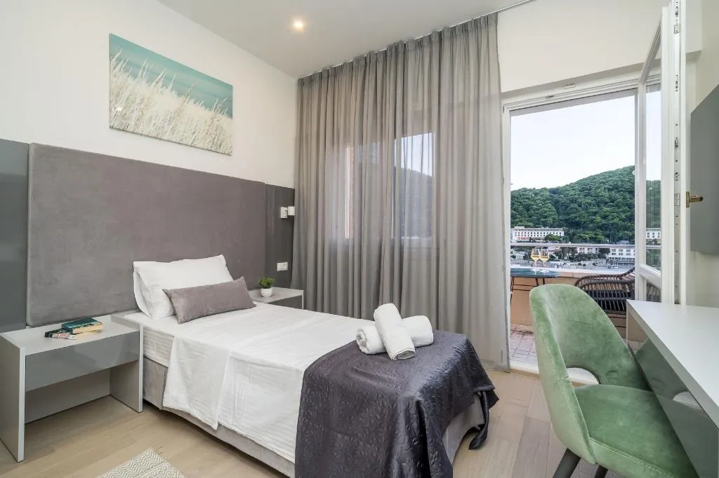 SINGLE SEA VIEW WITH BALCONY Room, Art Hotel, Dubrovnik