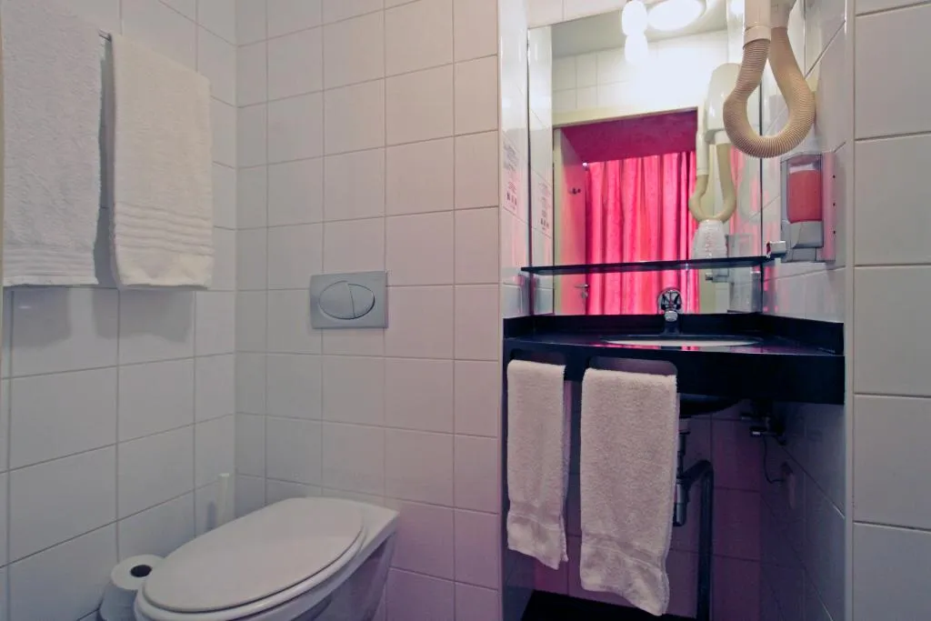 Double or Twin STANDARD Room, A-train, Amsterdam
