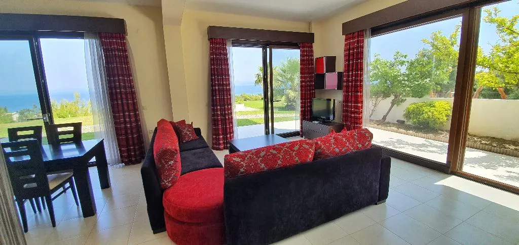 SUITE DELUXE ONE BED Room, Bungalow White Apartments and Suits, Halkidiki