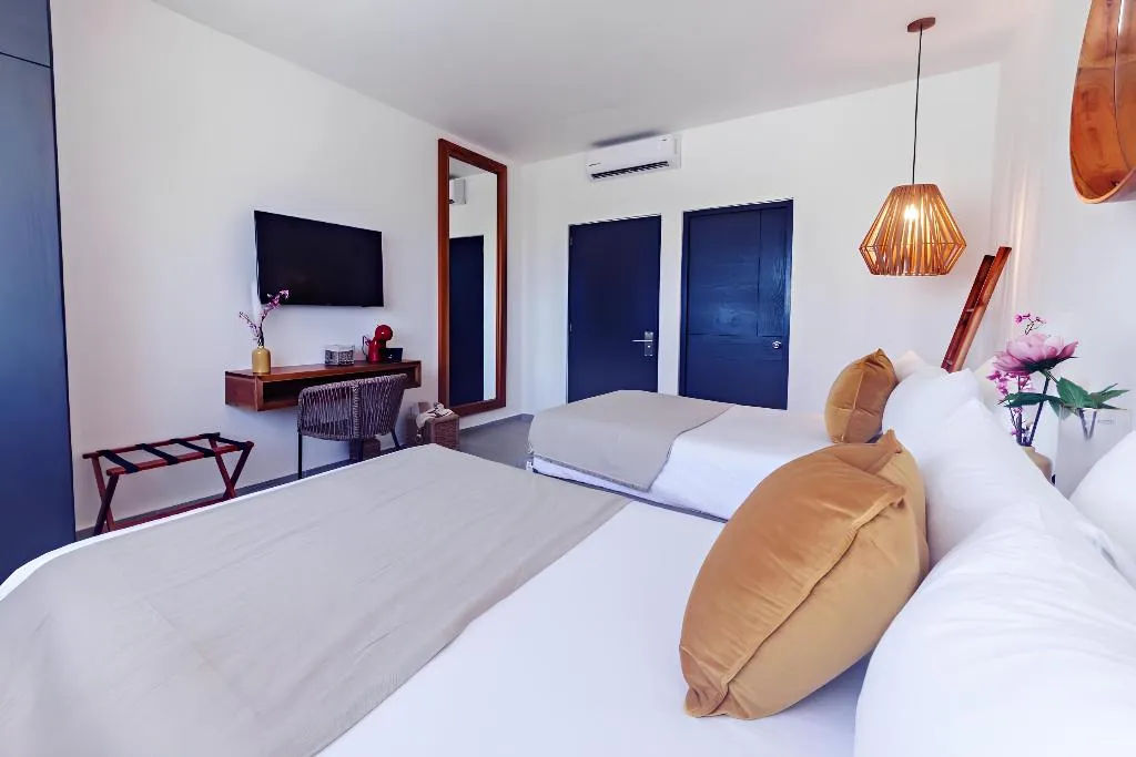 QUADRUPLE WITH DOUBLE BED Room, Balkón Boutique Hotel, Playa Del Carmen