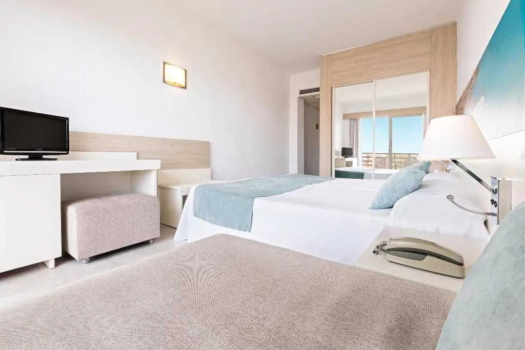 Room, Azuline Hotel Bahamas, Majorca