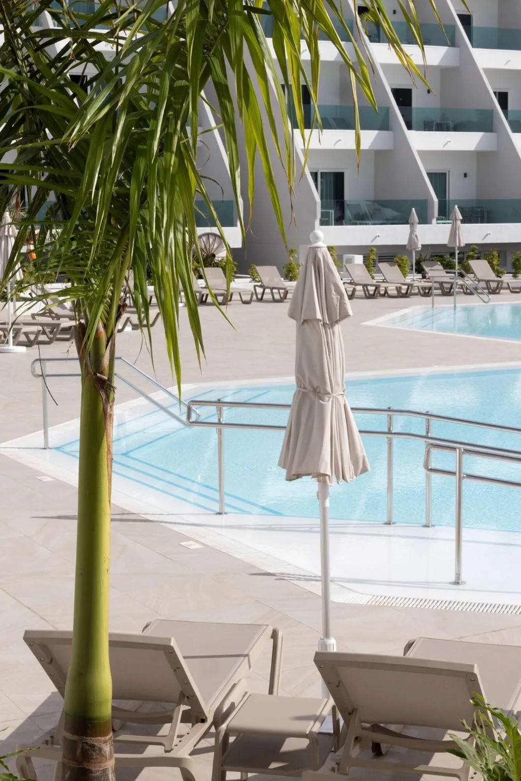 Pool, Radisson Blu Resort Lanzarote, Lanzarote