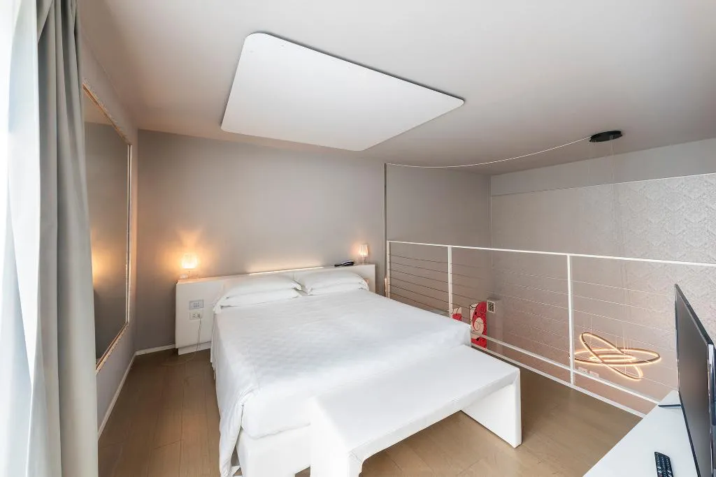 JUNIOR SUITE ANNEX Room, Mo.Om Hotel, Milan