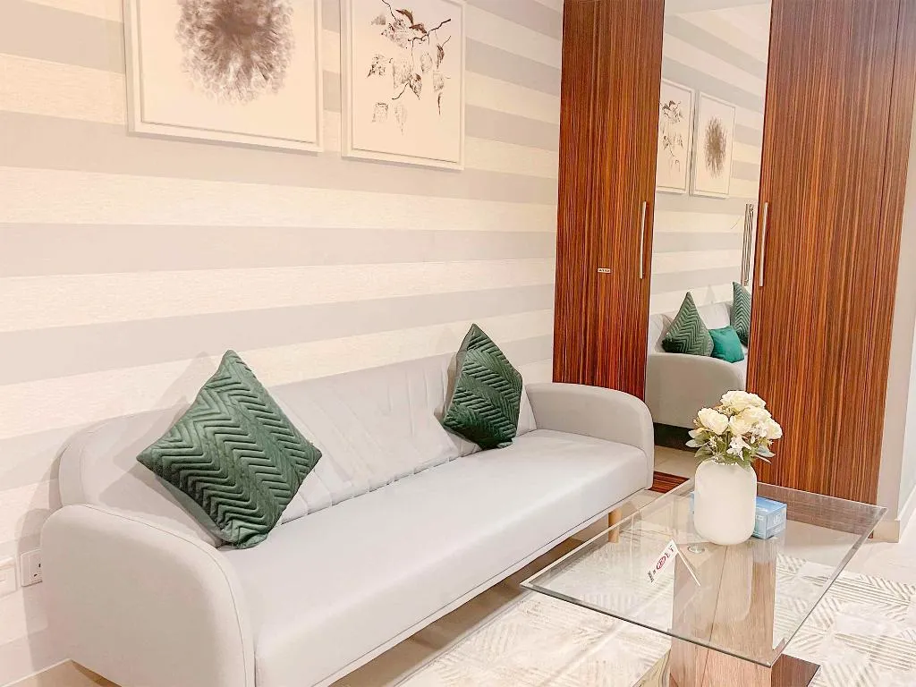 STUDIO ONE BED Room, Goldcrest Executive, Dubai