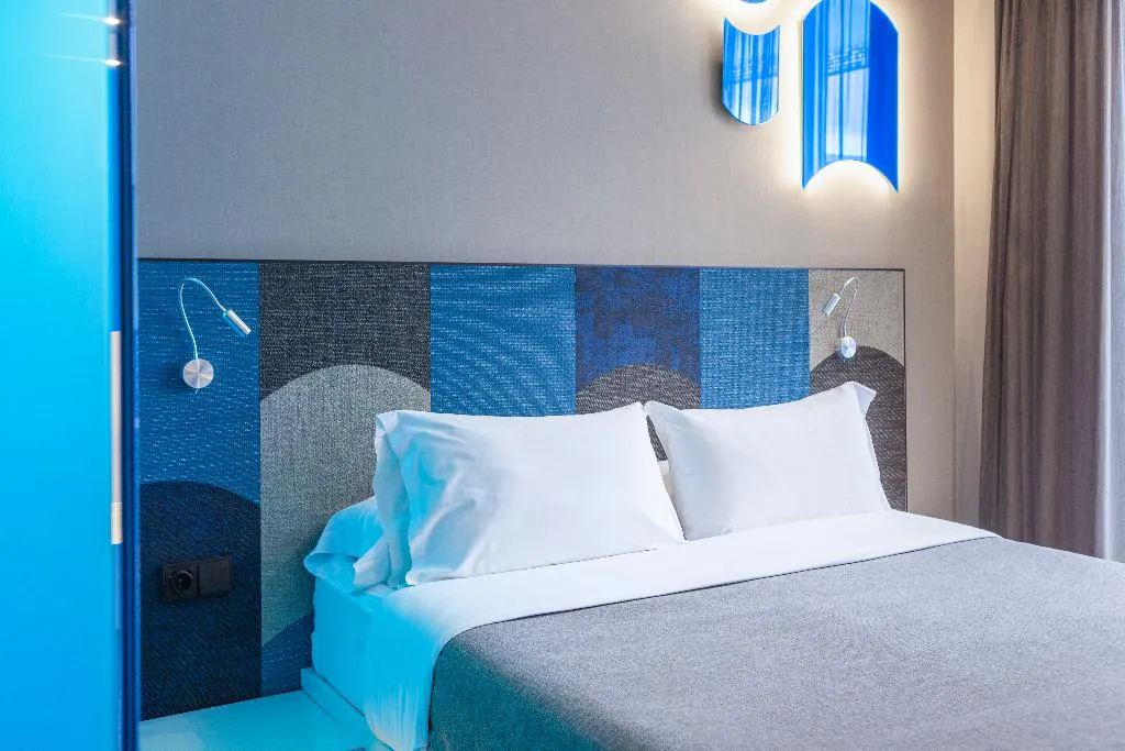 DOUBLE WITH TERRACE Room, Macia Sevilla Kubb, Seville