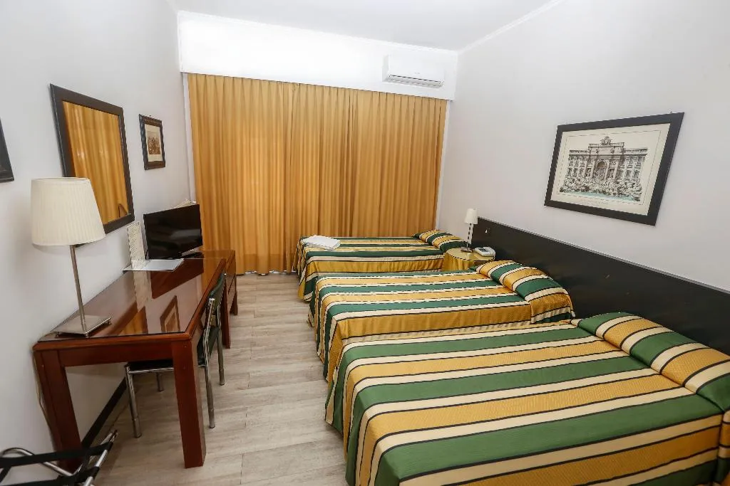 TRIPLE STANDARD Room, Hotel Giardino d'Europa, Rome
