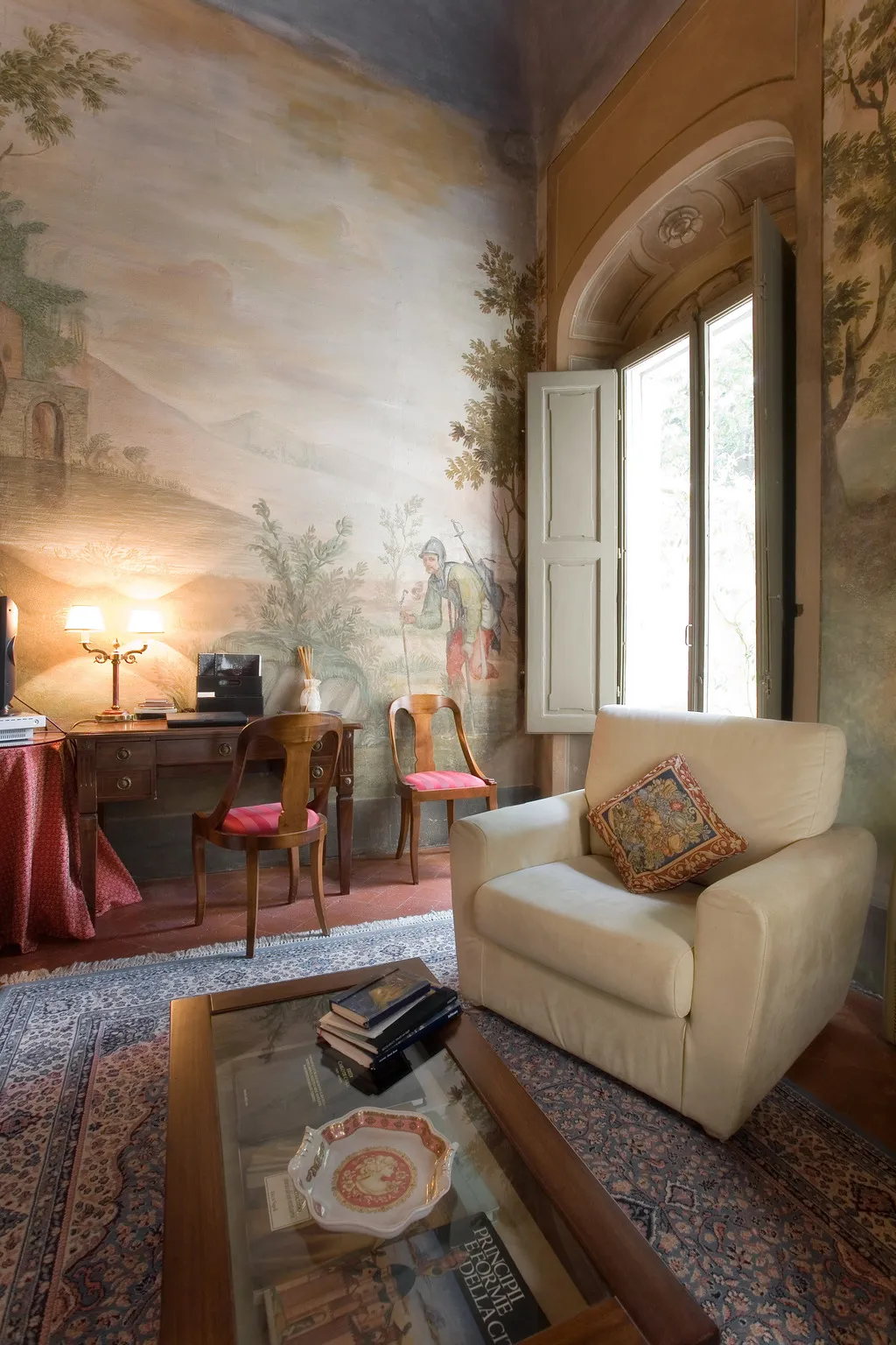 JUNIOR SUITE CLASSIC Room, All-Suites Palazzo Magnani Feroni, Florence