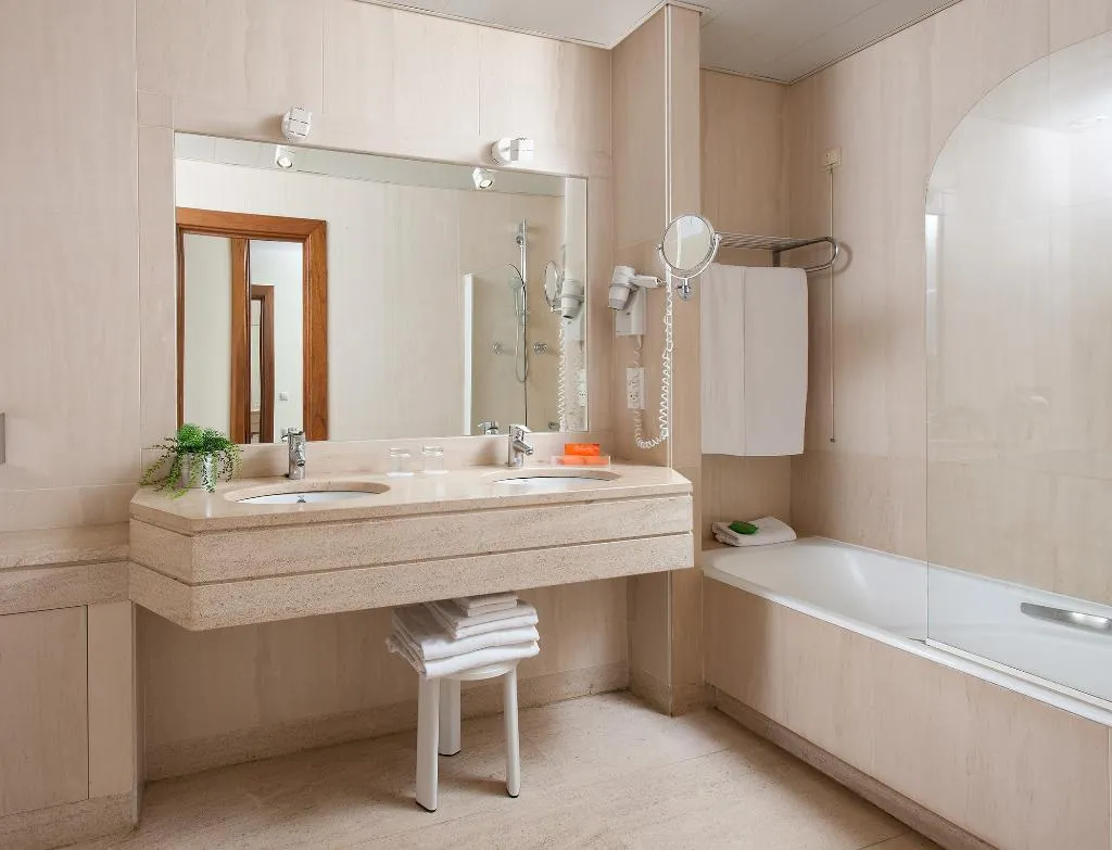 DOUBLE STANDARD Room, NH Lisboa Campo Grande, Lisbon