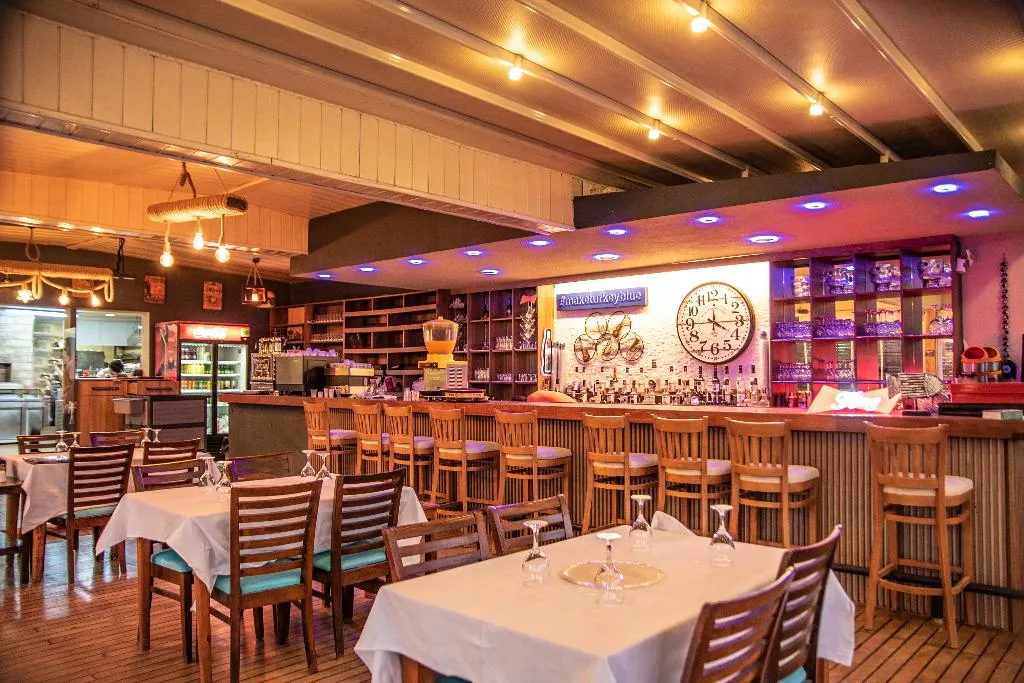 Bar, Blue Bay Beach Hotel, Bodrum
