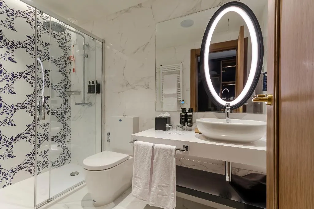 DOUBLE DELUXE Room, Eurostars Lisboa Baixa, Lisbon