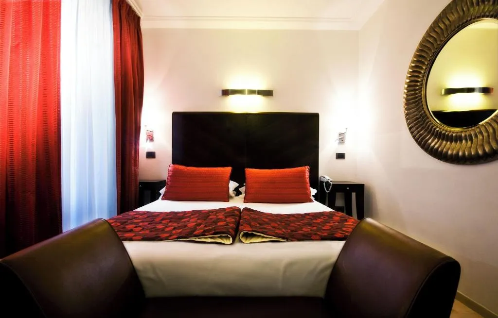 Room, Ariston, Rome