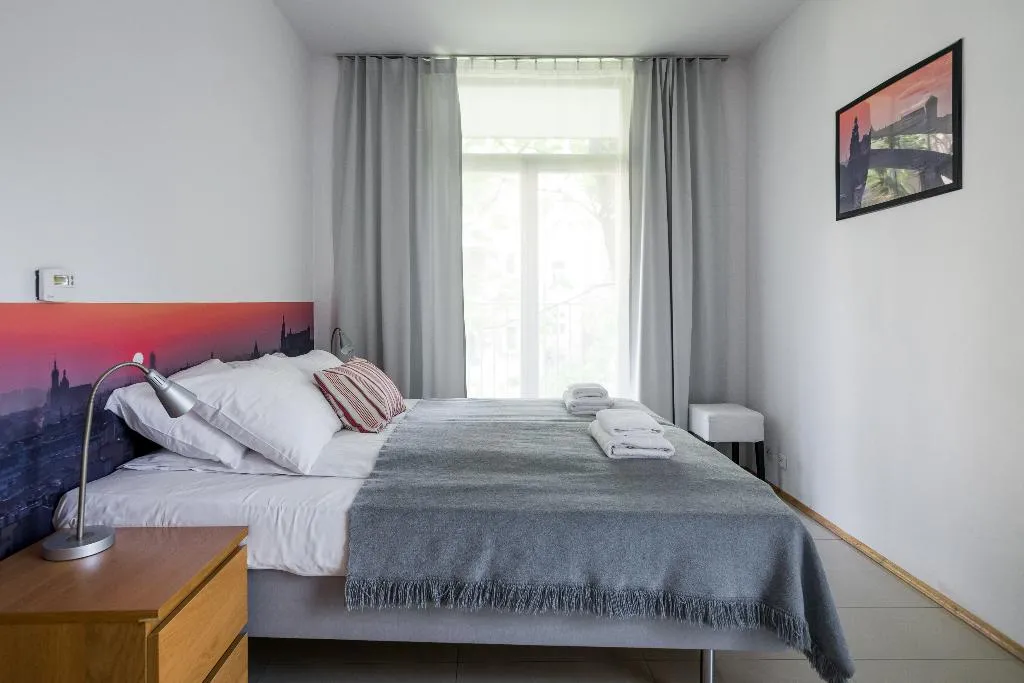 APARTMENT CAPACITY 5 ONE BEDROOM Room, Yourplace Biskupia Apartments, Krakow