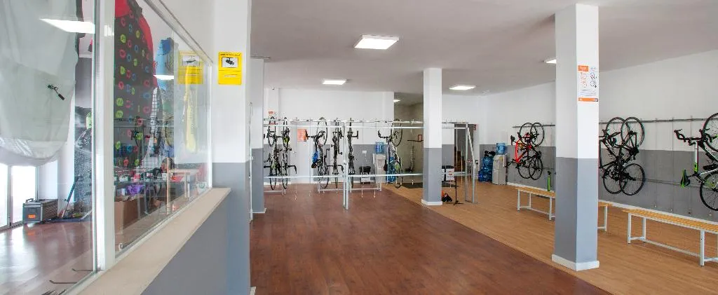 Sports and Entertainment, Viva Sunrise, Majorca