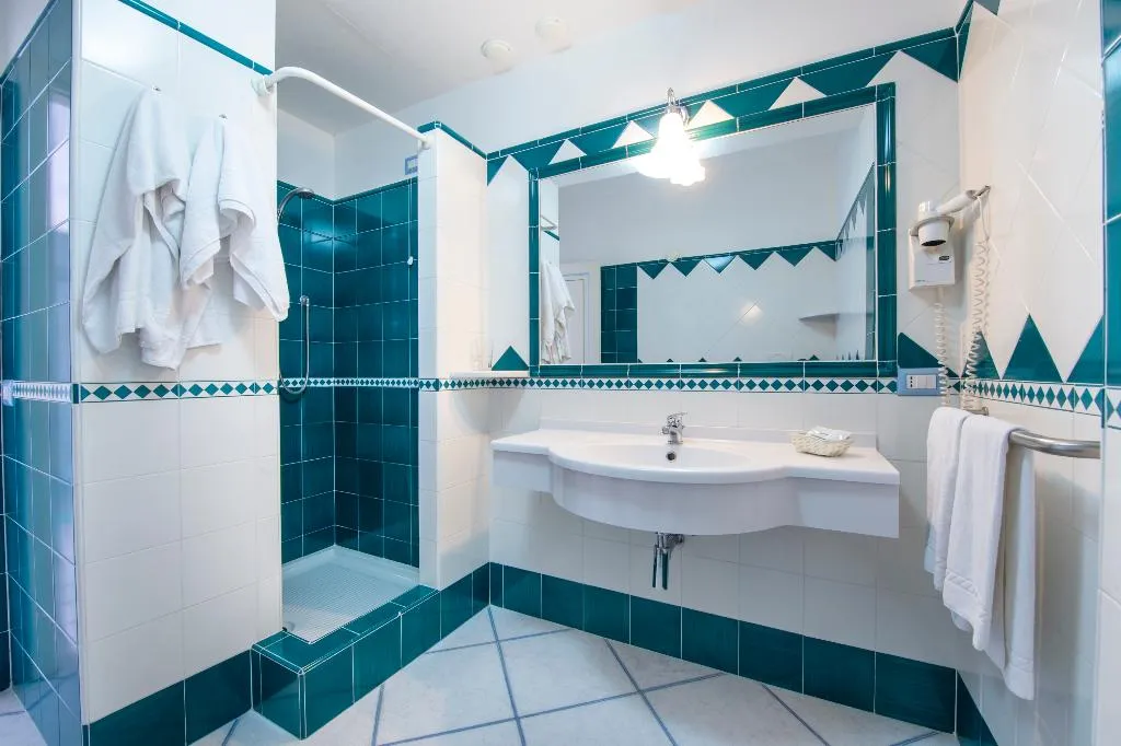 DOUBLE SEA VIEW Room, Maresca Hotel Praiano, Naples