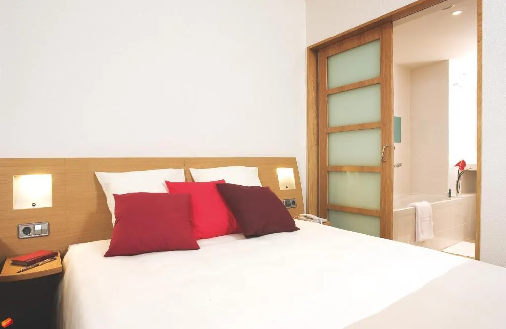 DOUBLE EXECUTIVE Room, Novotel Barcelona Cornella, Barcelona