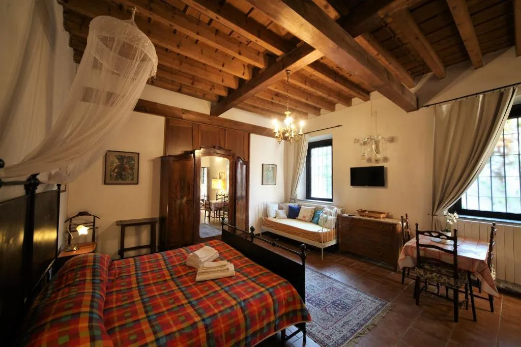 Room, Antica Corte Milanese, Milan