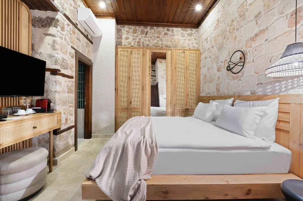 Room DELUXE CITY VIEW Room, Belmondo Suites Old Town Antalya, Antalya