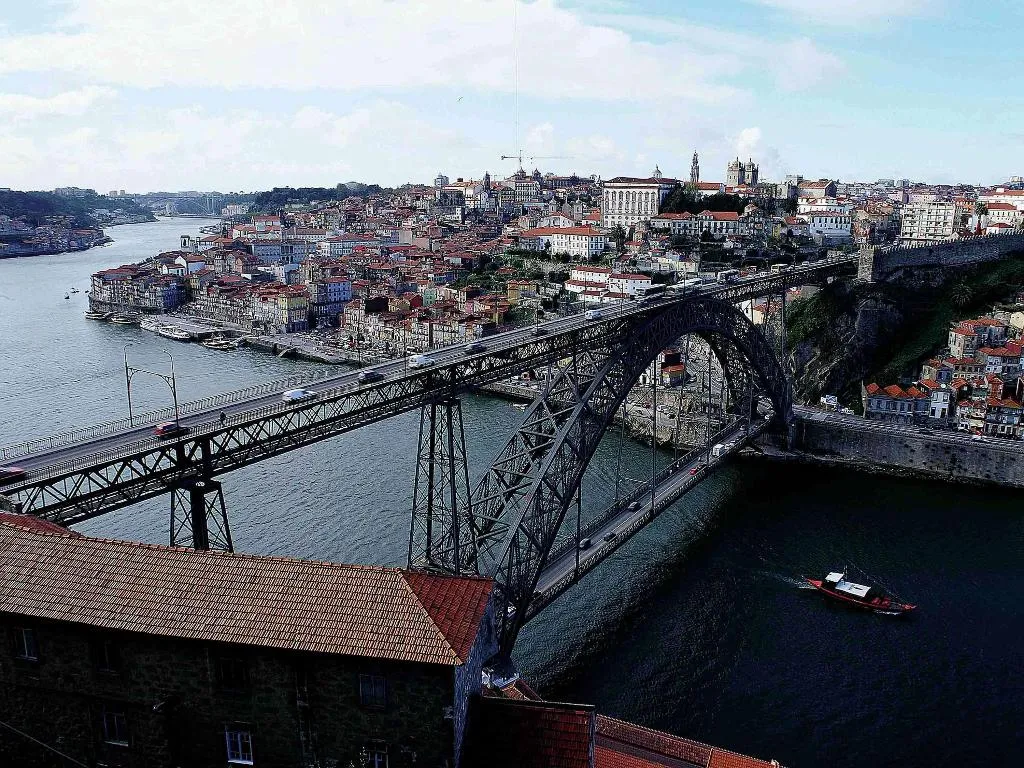 Sports and Entertainment, ibis budget Porto Gaia, Porto