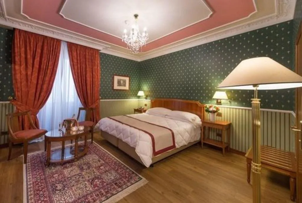 Room, Strozzi Palace Hotel, Florence