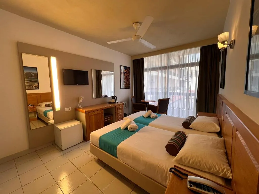 Double or Twin STANDARD Room, Canifor Hotel, Malta